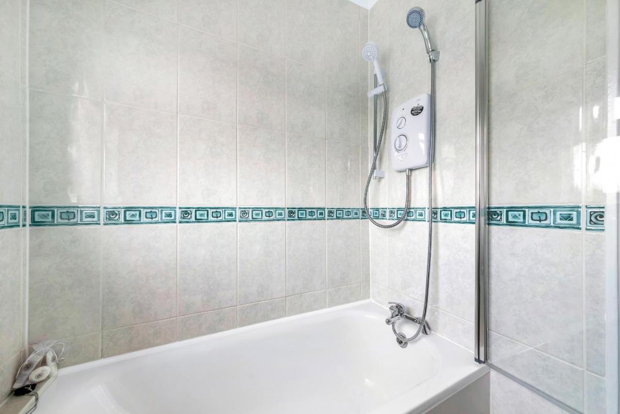 Вілла Stunning 3Br House W Garden & Parking In Richmond Кью Екстер'єр фото